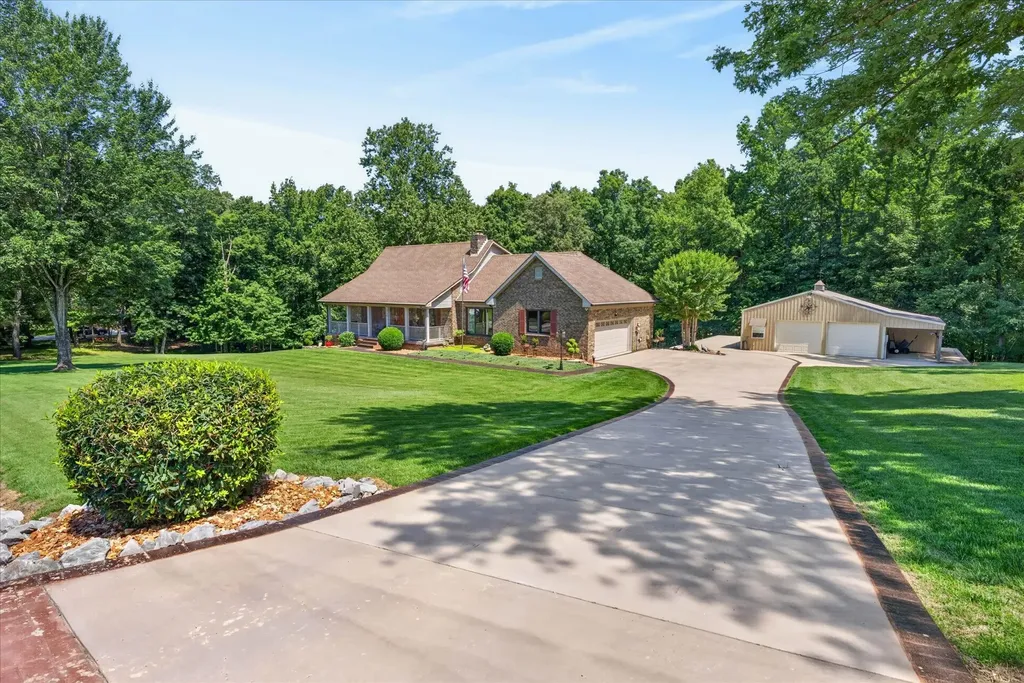 1175 Hutcheson Lane Clarksville TN 37040