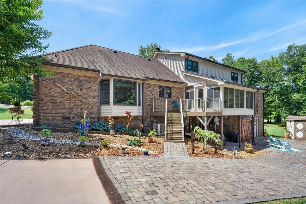 1175 Hutcheson Lane Clarksville TN 37040