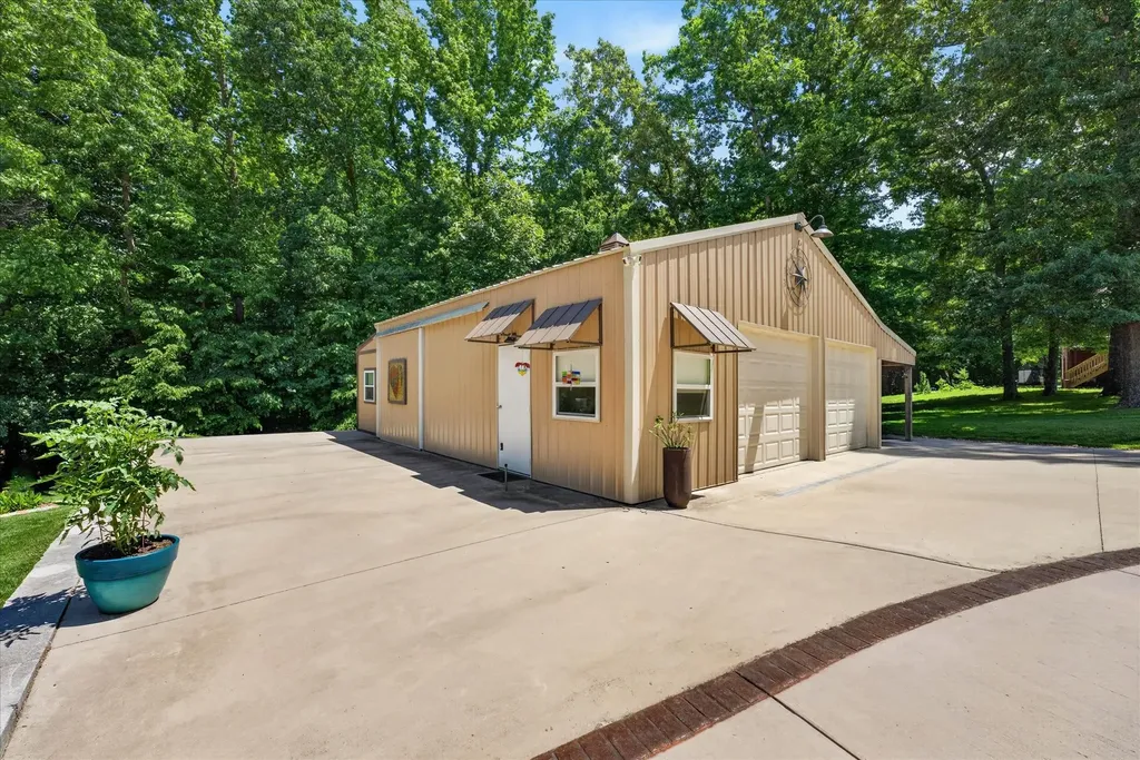 1175 Hutcheson Lane Clarksville TN 37040