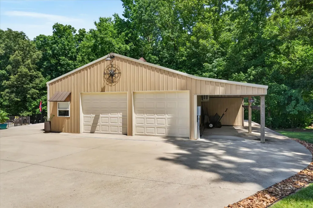 1175 Hutcheson Lane Clarksville TN 37040