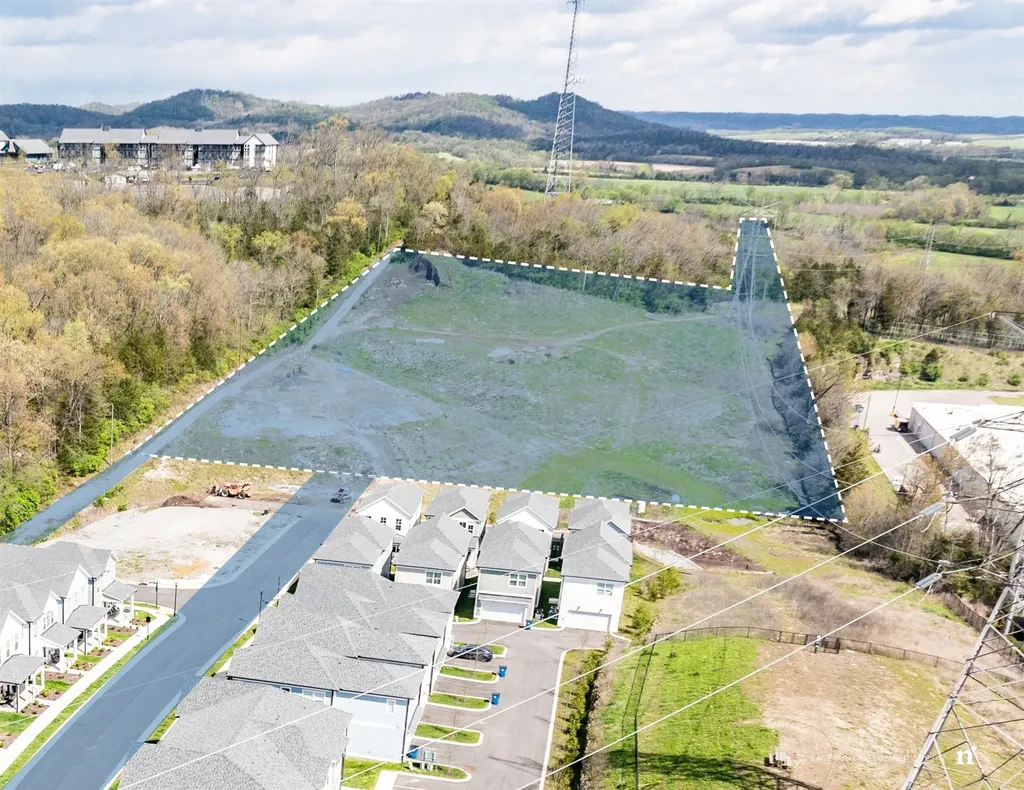 5754 River Road Nashville TN 37209