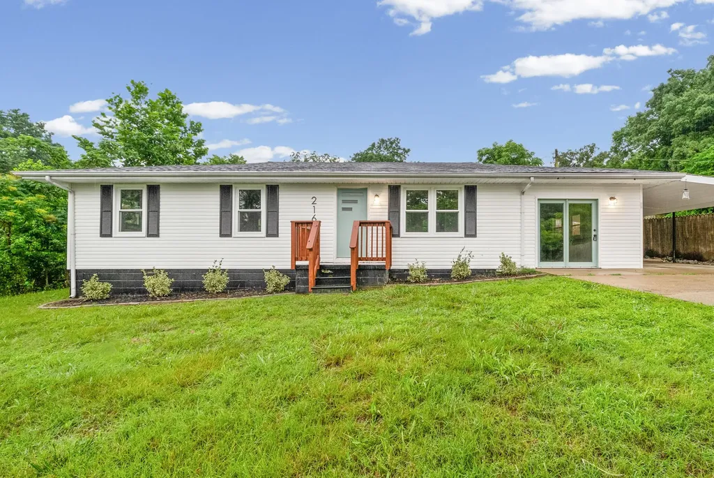 216 Mcintosh Avenue Cumberland City TN 37050