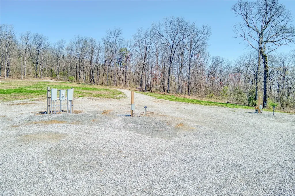 74 Black Cat Trail Rockwood TN 37854