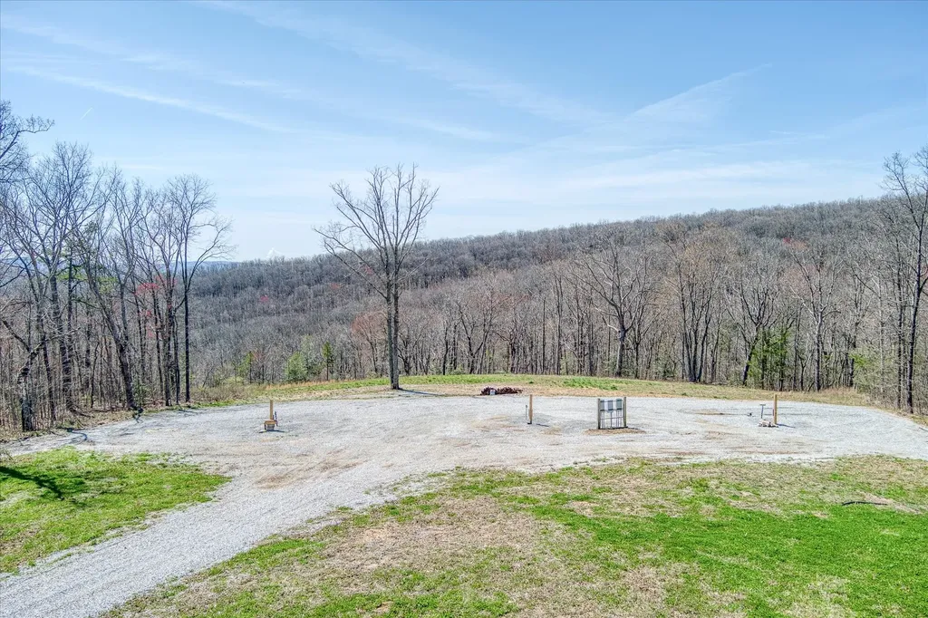 74 Black Cat Trail Rockwood TN 37854