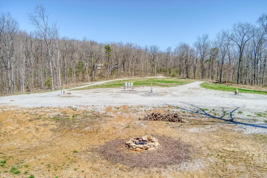 74 Black Cat Trail Rockwood TN 37854