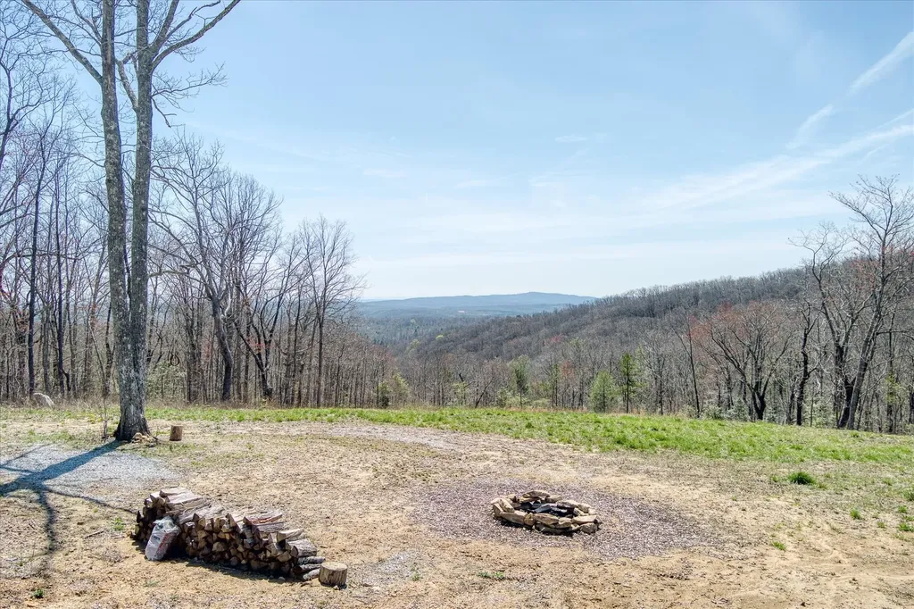 74 Black Cat Trail Rockwood TN 37854