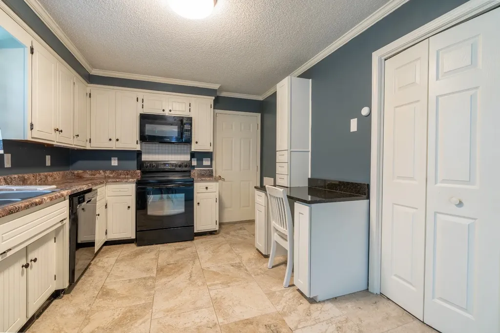 3704 Trenton Road Clarksville TN 37040