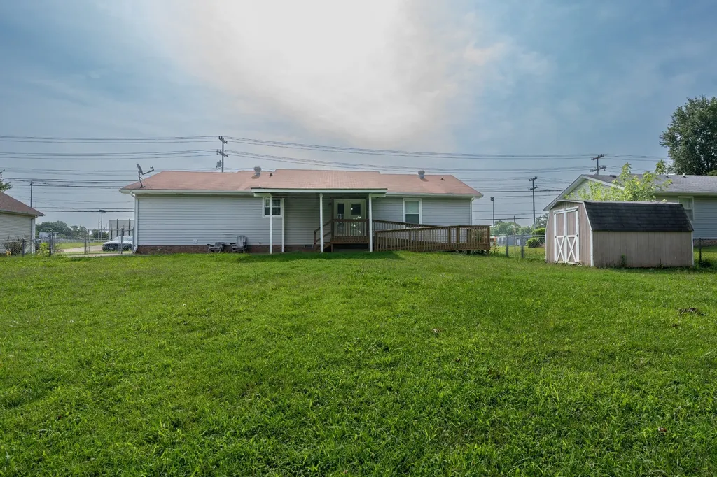 3704 Trenton Road Clarksville TN 37040