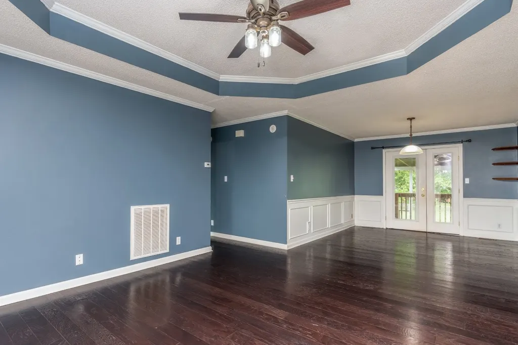 3704 Trenton Road Clarksville TN 37040
