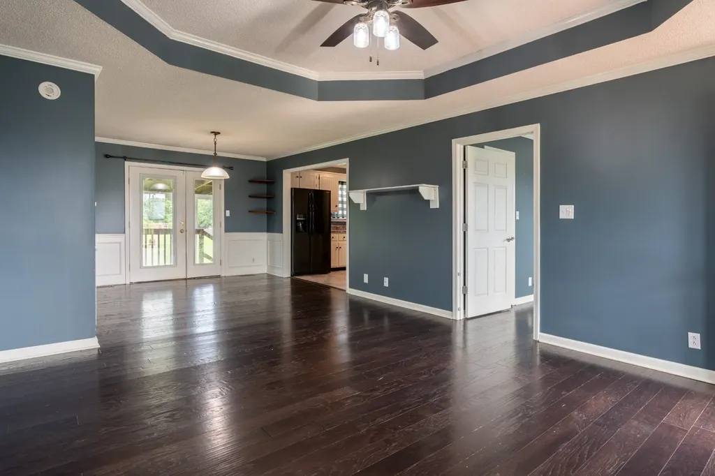 3704 Trenton Road Clarksville TN 37040