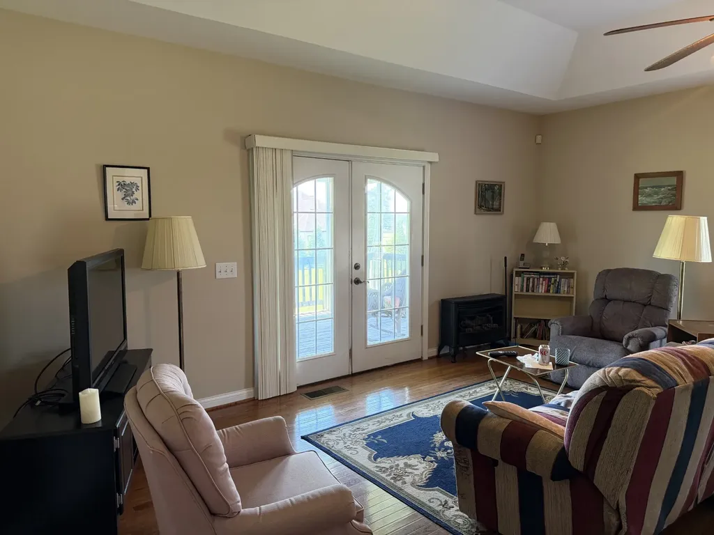 122 Deerfield Lane Lafayette TN 37083