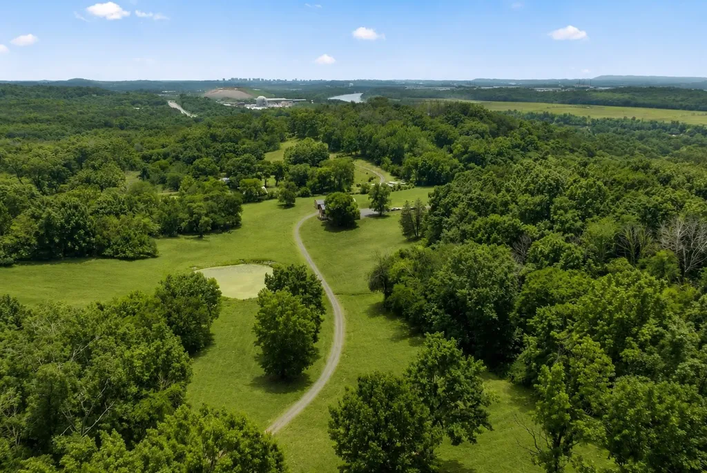 4818 Ashland City Highway Nashville TN 37218