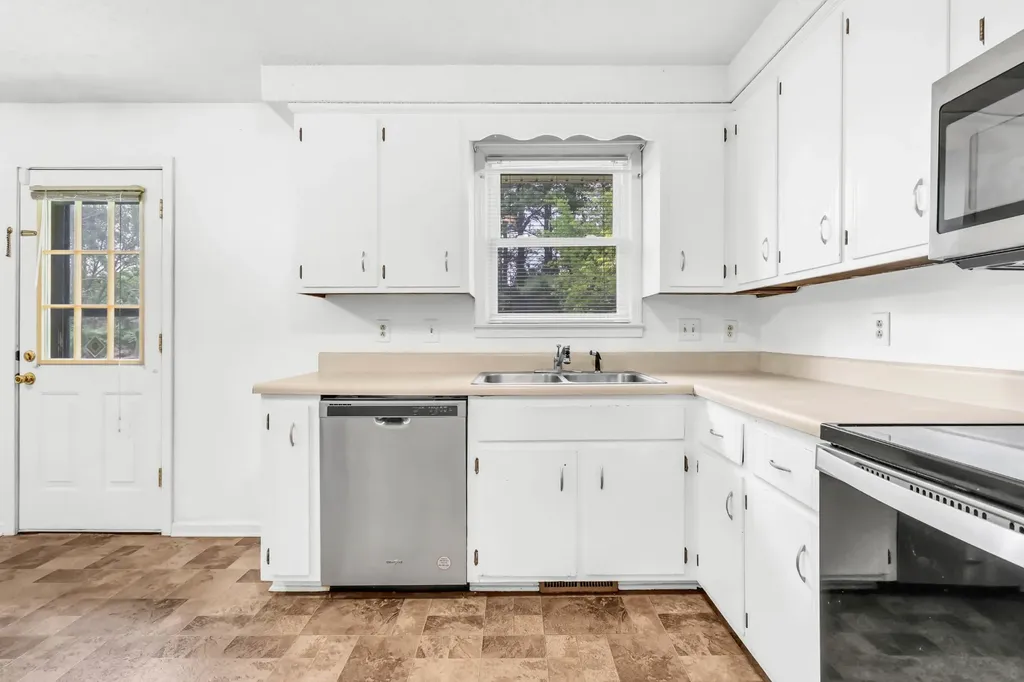 309 Dale Terrace Clarksville TN 37042