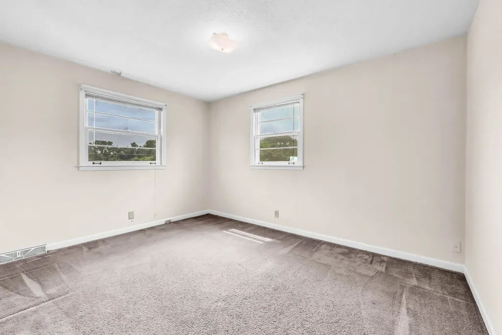 309 Dale Terrace Clarksville TN 37042