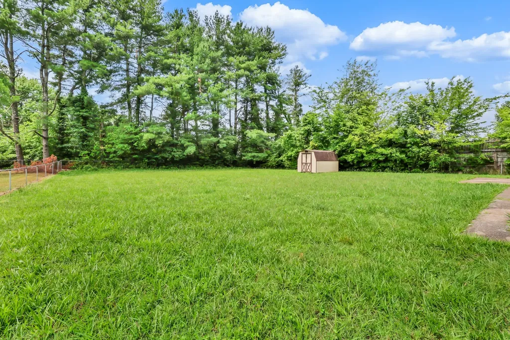 309 Dale Terrace Clarksville TN 37042