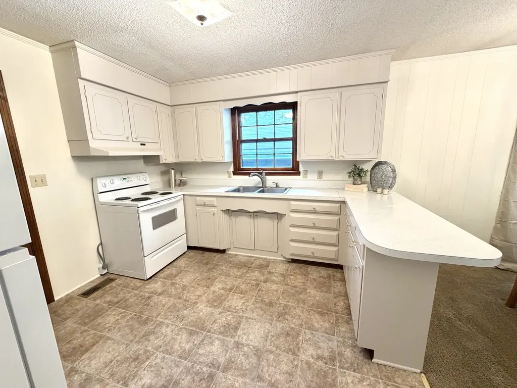750 Cherokee Drive New Johnsonville TN 37134