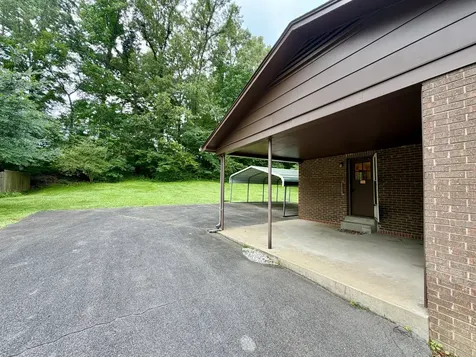 750 Cherokee Drive New Johnsonville TN 37134