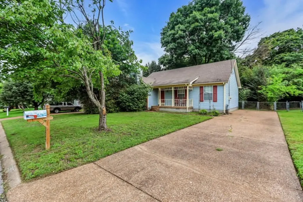 3545 Lake Towne Drive Antioch TN 37013