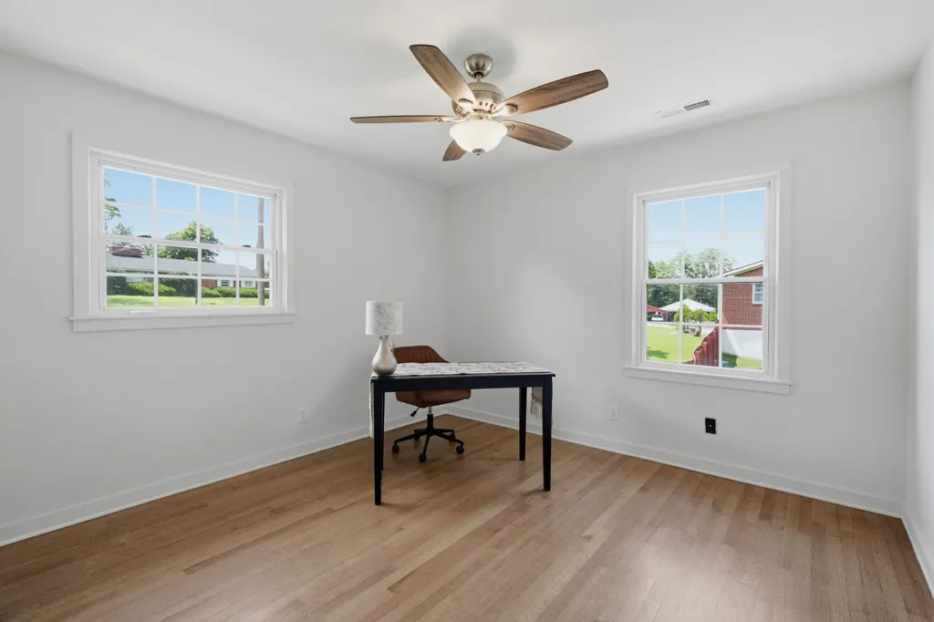 625 6th Ave, S Lewisburg TN 37091