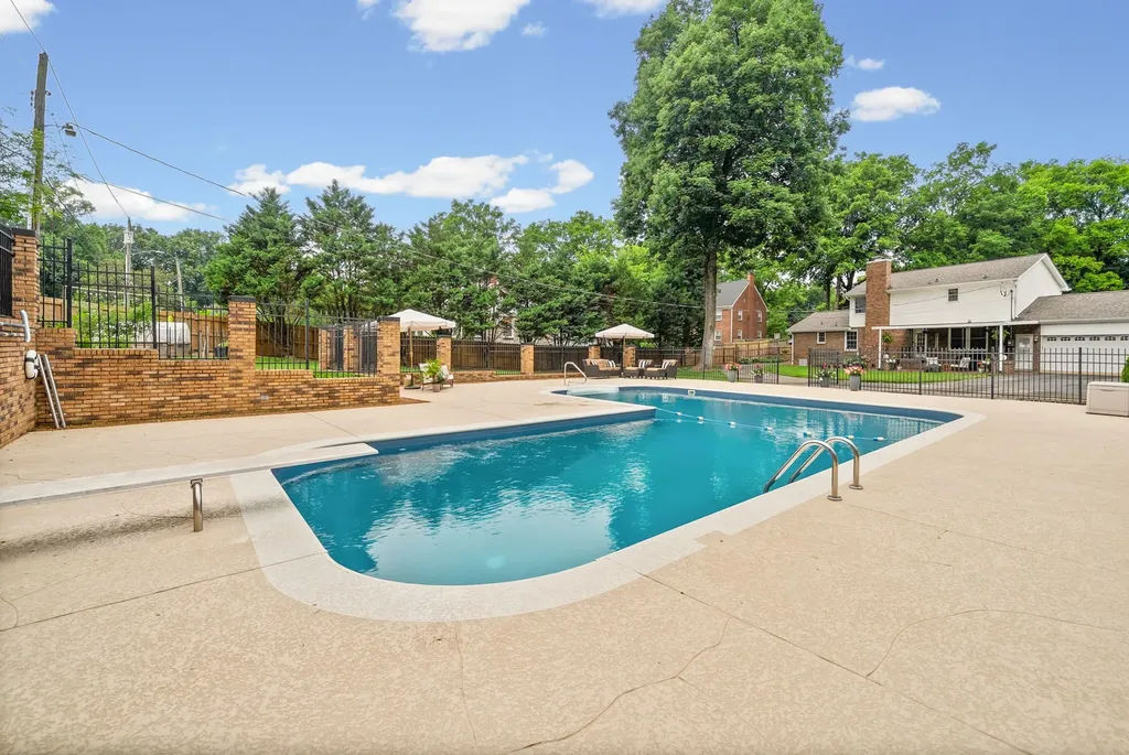 131 Madison Terrace Clarksville TN 37040