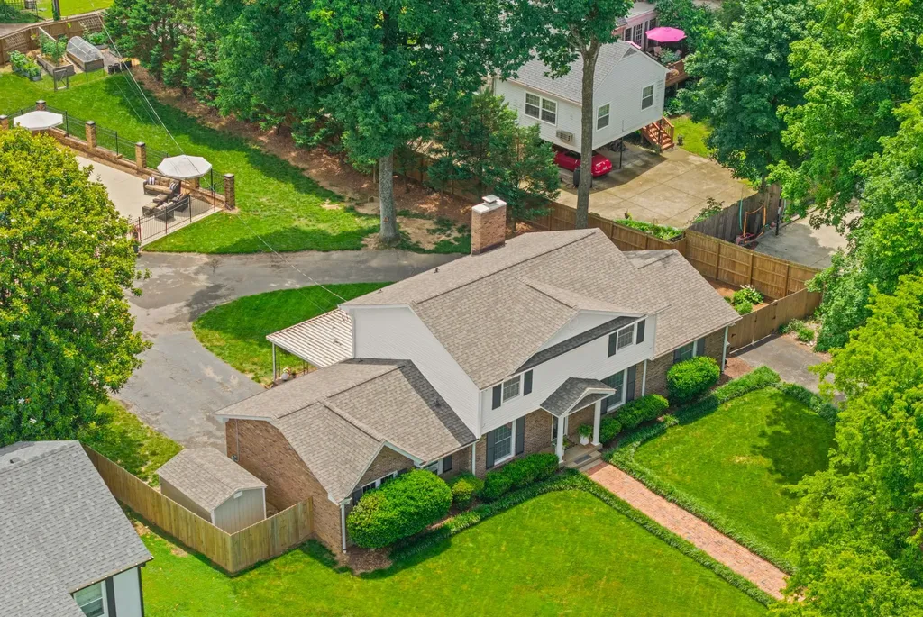 131 Madison Terrace Clarksville TN 37040