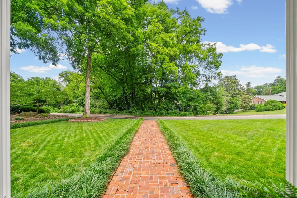 131 Madison Terrace Clarksville TN 37040