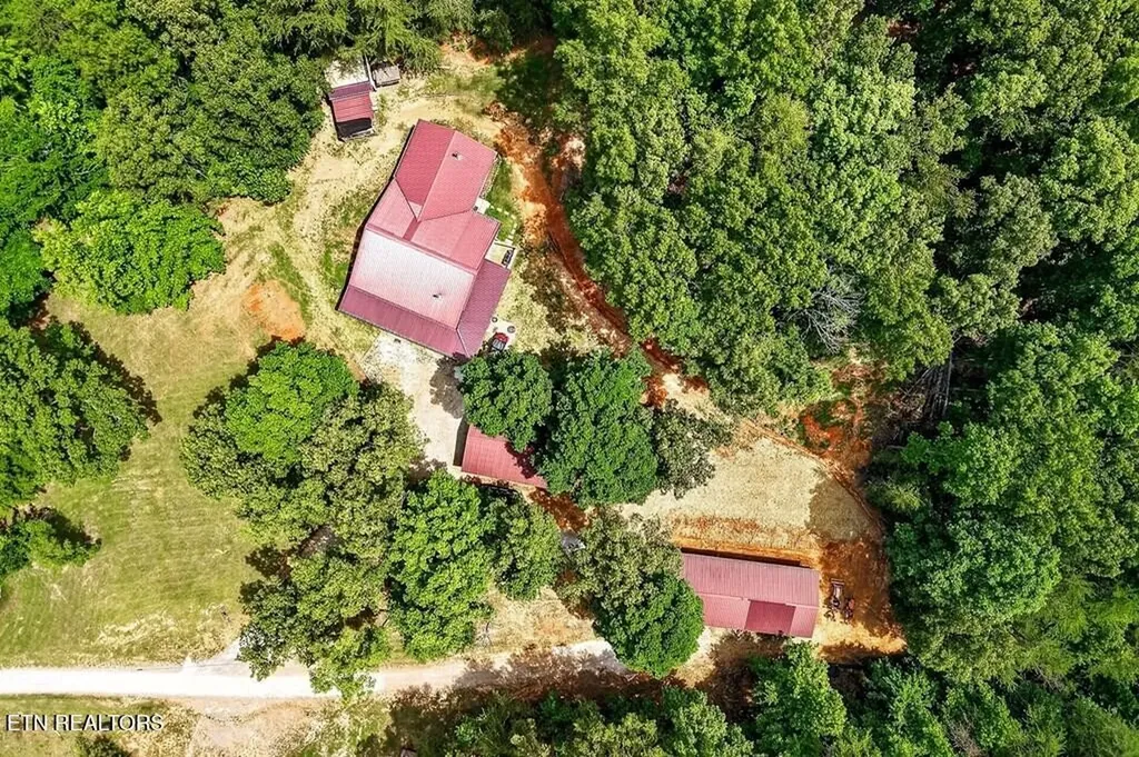 211 Arizona Lane Walling TN 38587