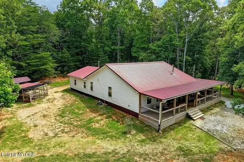 211 Arizona Lane Walling TN 38587