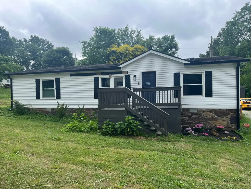 824 Pitt Avenue Springfield TN 37172