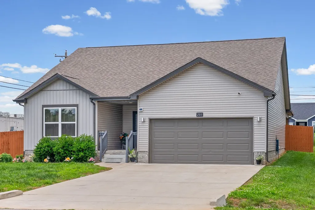 201 Burch Road Clarksville TN 37042