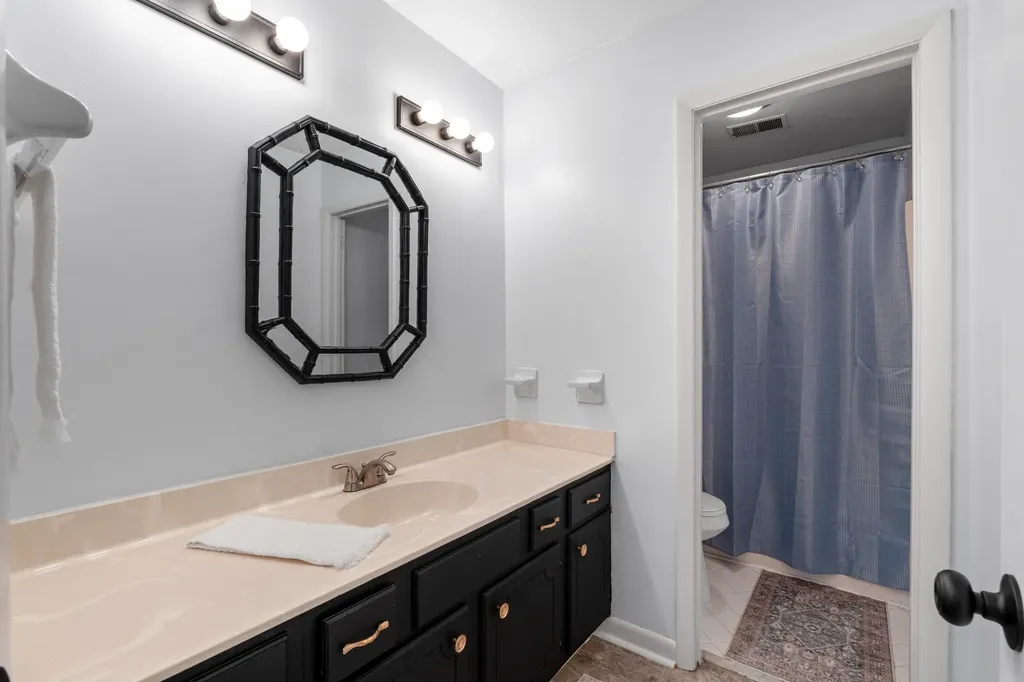 6940 Stone Creek Road Nashville TN 37221