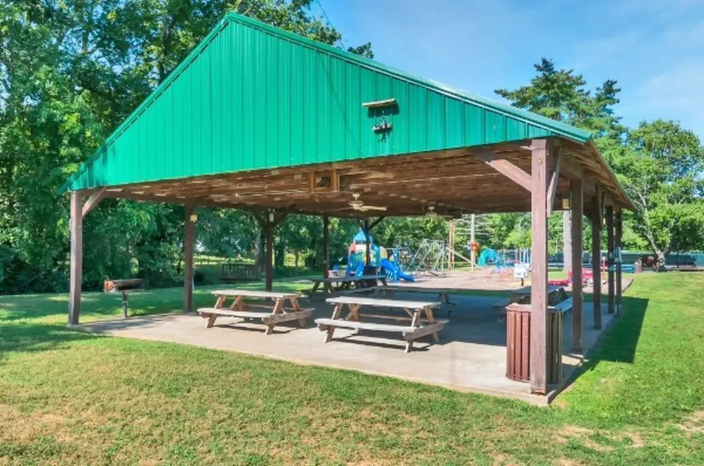 6940 Stone Creek Road Nashville TN 37221