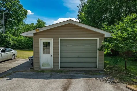 129 Country Club Lane Hopkinsville KY 42240