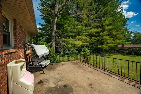 129 Country Club Lane Hopkinsville KY 42240