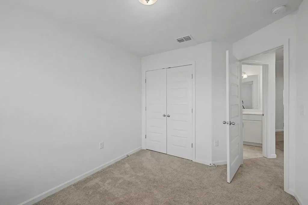 3314 Deerchase Circle Murfreesboro TN 37129
