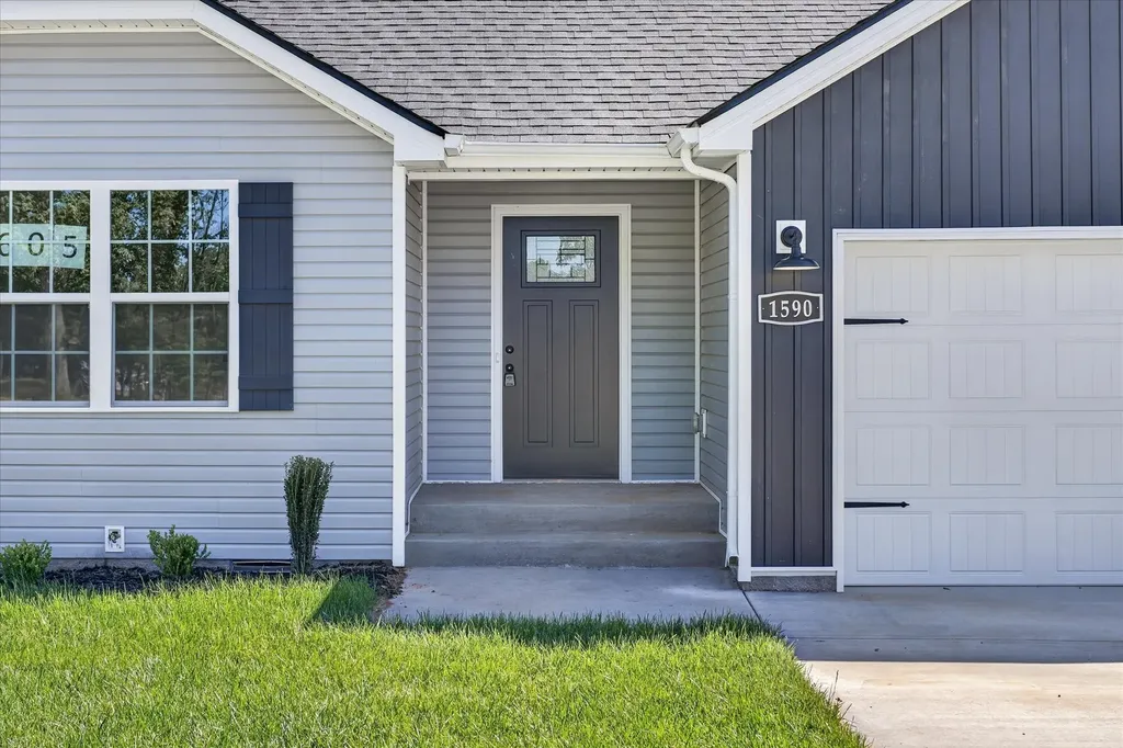 325 Tisha Court Clarksville TN 37042