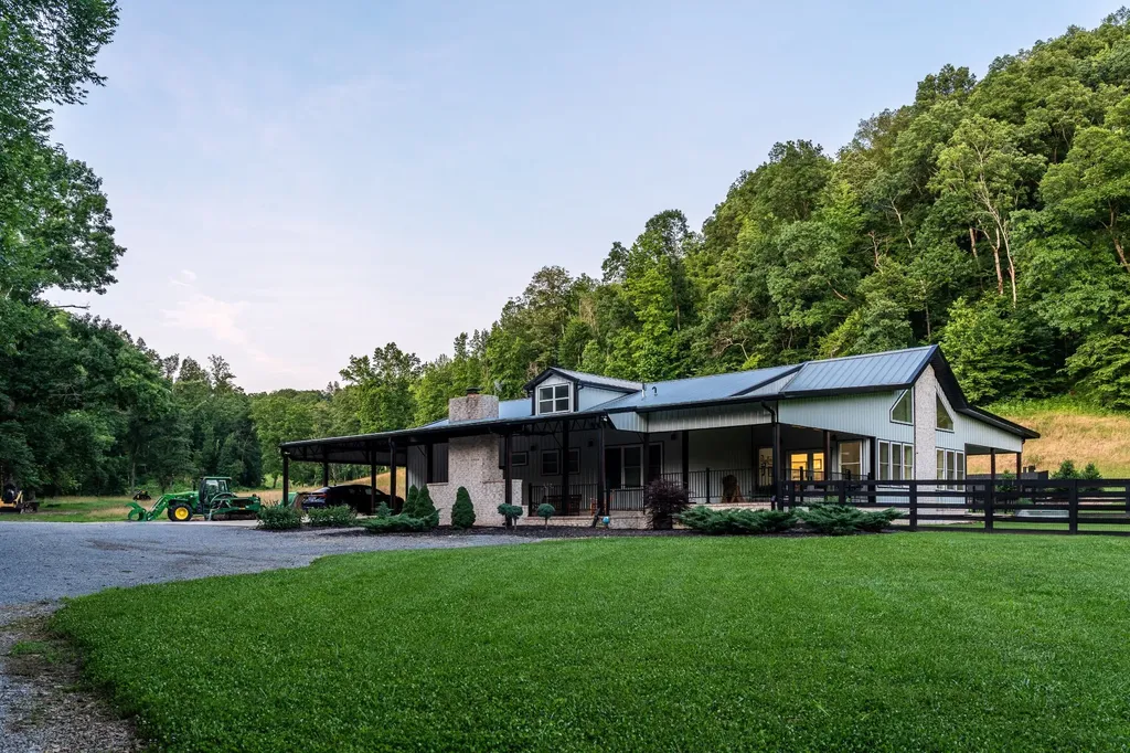 2073 Dog Branch Road Prospect TN 38477