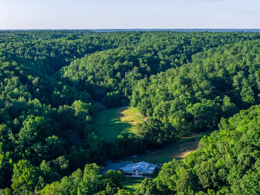 2073 Dog Branch Road Prospect TN 38477