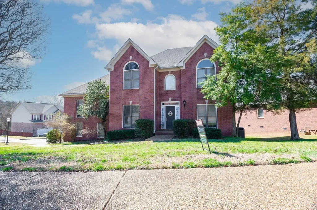 900 Wyntree, S Hermitage TN 37076