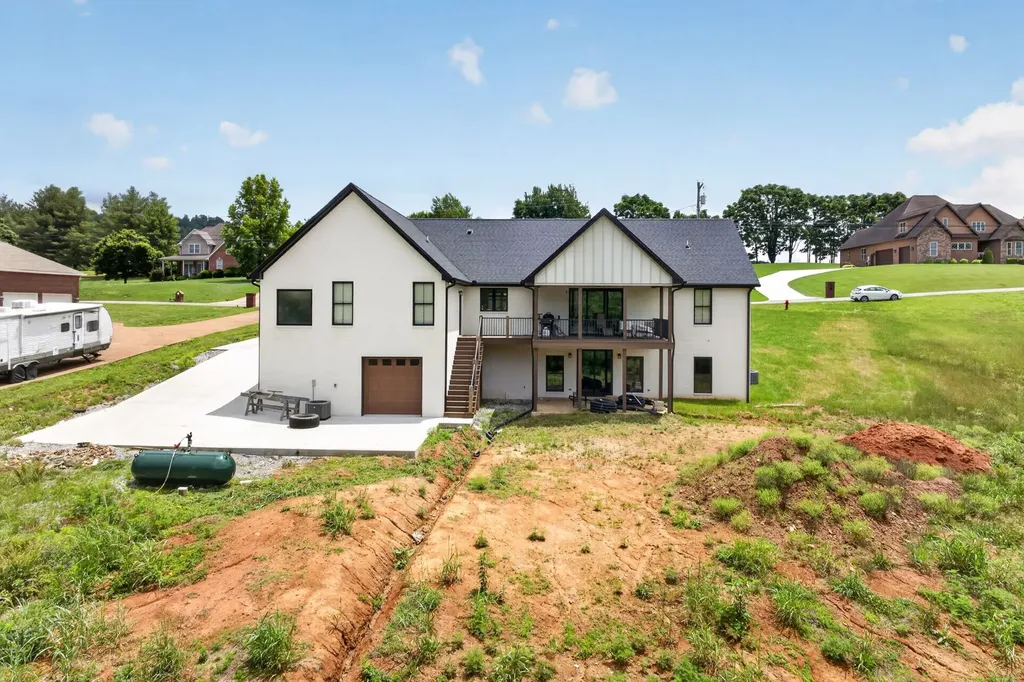 4413 Twin Creeks Drive Cookeville TN 38506