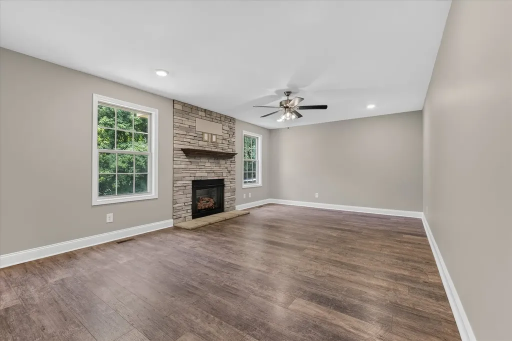 1499 Dewberry Road Clarksville TN 37042