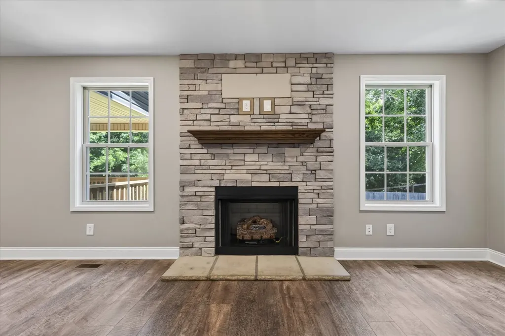 1499 Dewberry Road Clarksville TN 37042