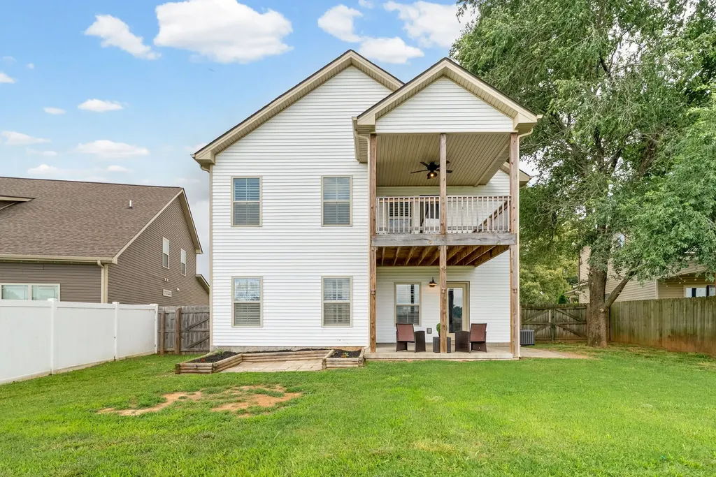 681 Elm Street Clarksville TN 37040