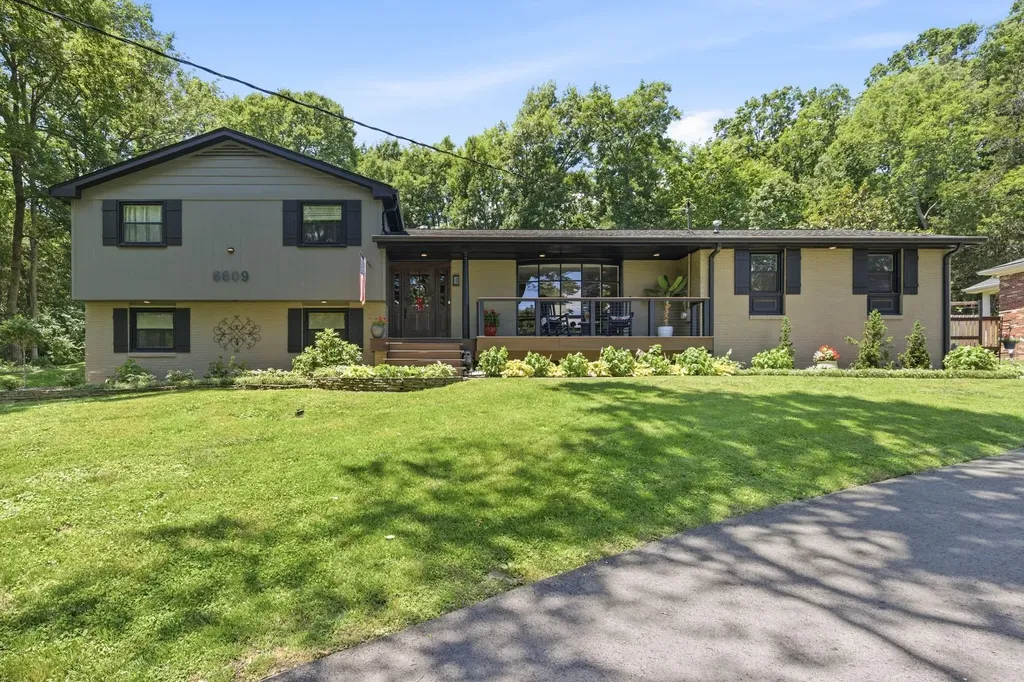 6609 Currywood Drive Nashville TN 37205