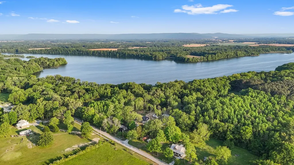 39 Bluebird Trail Estill Springs TN 37330