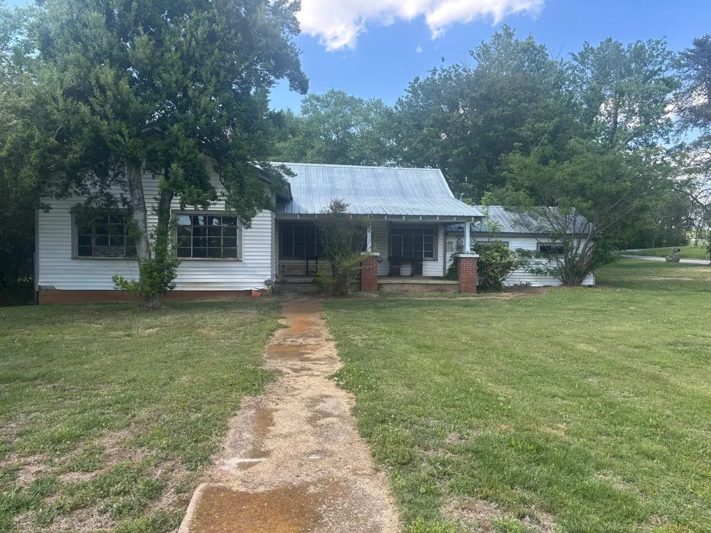 1687 Georgia Crossing Road Winchester TN 37398