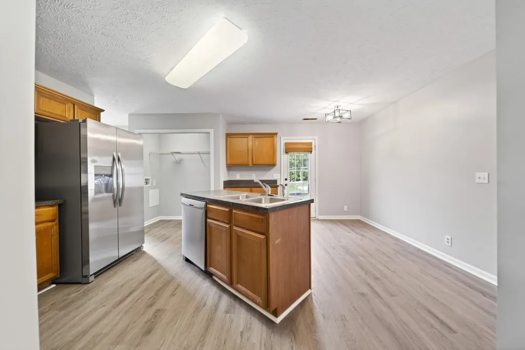 998 Tom Hailey Boulevard La Vergne TN 37086