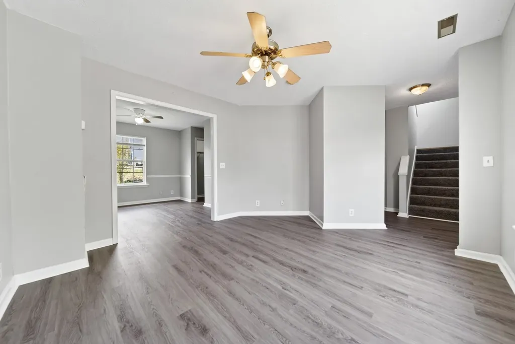 998 Tom Hailey Boulevard La Vergne TN 37086