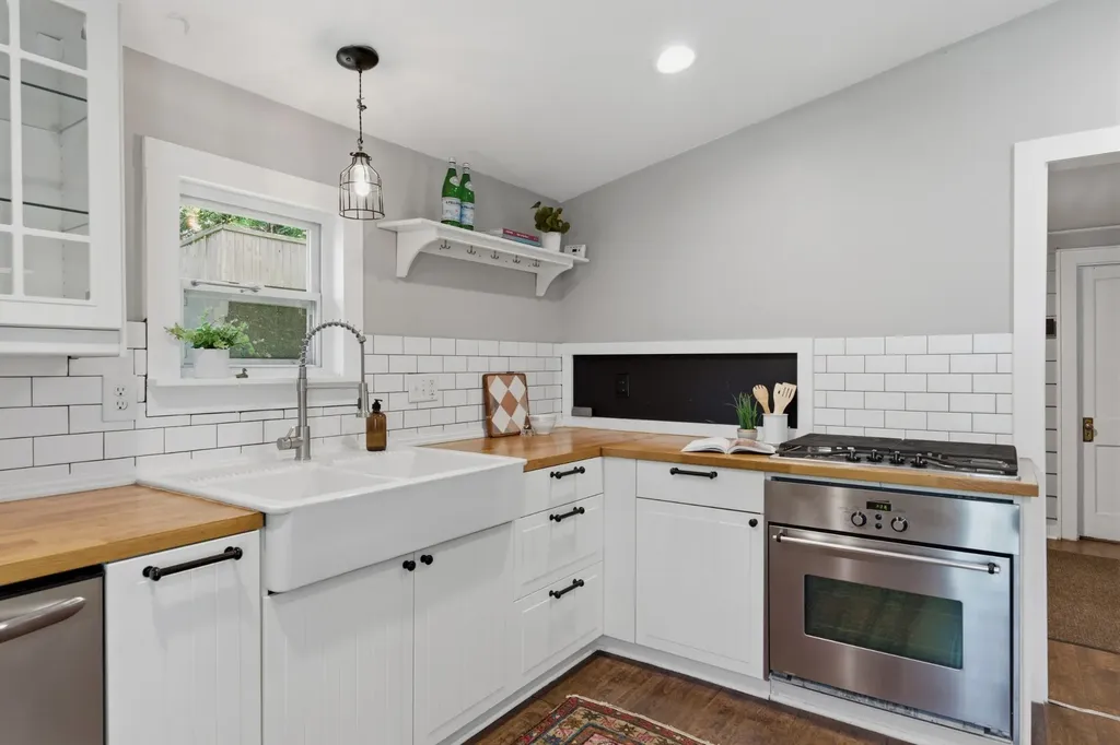 810 Fatherland Street Nashville TN 37206