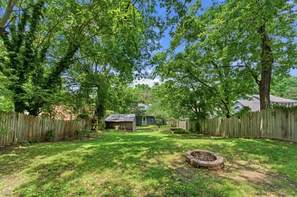 810 Fatherland Street Nashville TN 37206